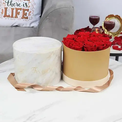 Send a romantic gift of 13 preserved red roses in Dubai