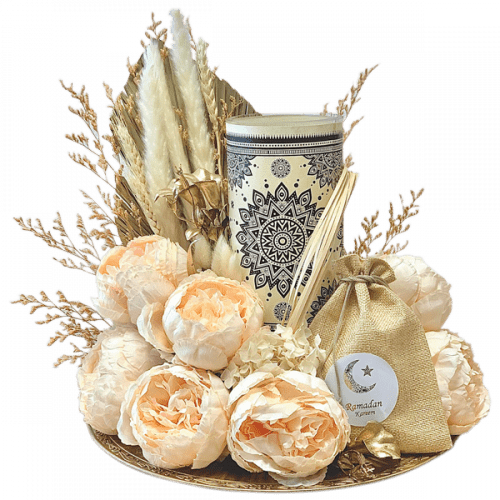 "Ramadan Serenity" Gift Set: Round plate adorned with a decorative candle platter, artificial peonies, dried flowers, and a jute bag with dates.