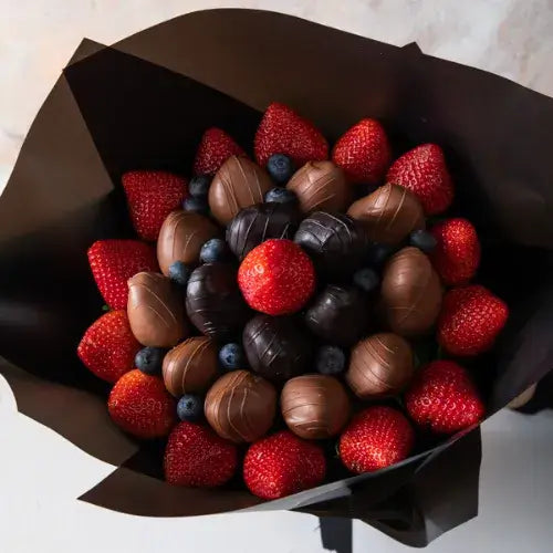 Berry Bouquet Chocolate Strawberries Dubai