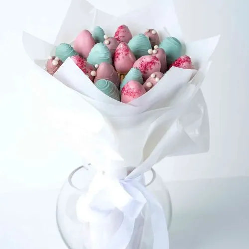 Chocolate strawberry bouquet in Dubai by Cravigs Café