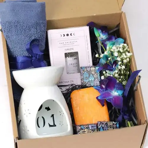 Luxury Gift Box for Him with Aroma and Floral Arrangement