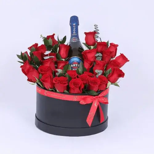 Send flower bouquet gift in Dubai, UAE – 31 Red Roses and Non-Alcoholic Martini