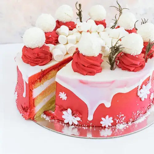 Vanilla Christmas cake with cream filling