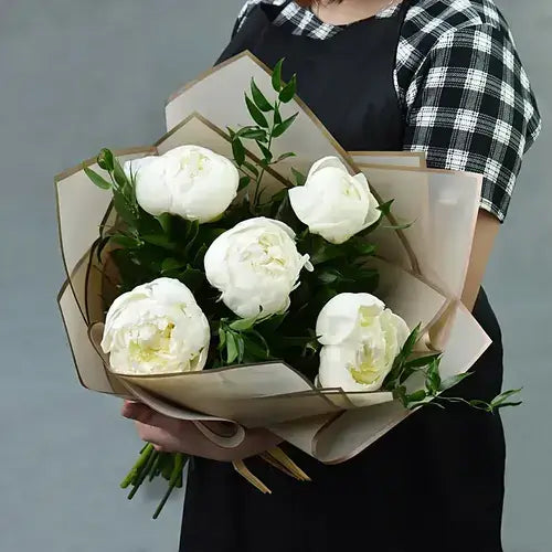 Send Flower Bouquets to Dubai, UAE - Giftshop.ae