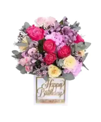 Birthday Blooms for Her: Classic Rose & Hydrangea Bouquet (Dubai)