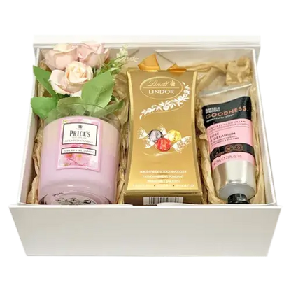 Ladies' choice gift set for her Dubai, UAE