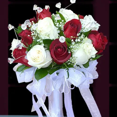 Bridal Flower Bouquet Dubai, UAE – Elegant Red & White Roses