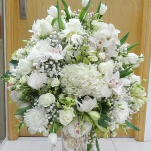 Flower Shop UAE - Pure Brilliance Arrangement | Giftshop.ae