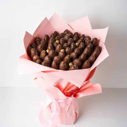 Milk chocolate strawberries bouquet in Dubai