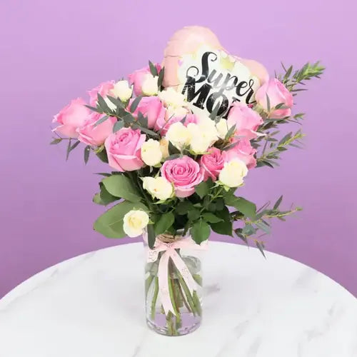 Beautiful flower vase gift for Mother's Day in Dubai UAE
