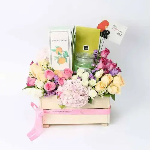 flower-gift-hamper-mothers-day-dubai-uae