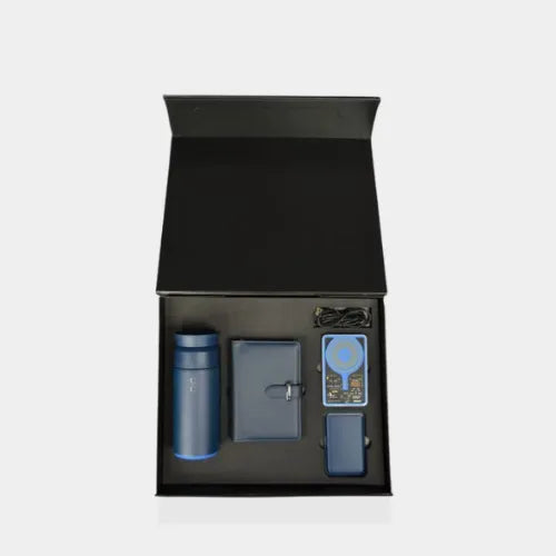 Premium Business Travel Gift Set in Dubai featuring Ocean Bottle Brew, Wireless Powerbank, Passport Wallet, and Cardholder